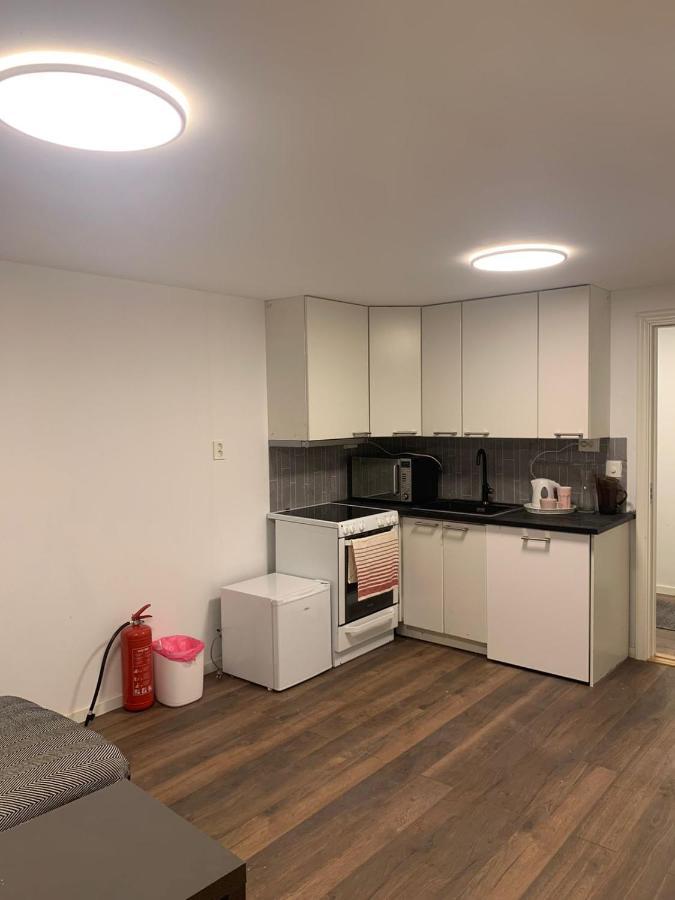 Beautiful 2 Rooms Apartment In Klofta,Near Oslo Airport& Oslo Ngoại thất bức ảnh